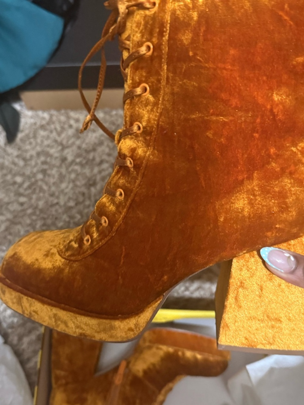 🔥 Circus by Sam Edelman “Mia” Velvet Platform Block Heel Booties 🔥 - Picture 10 of 13